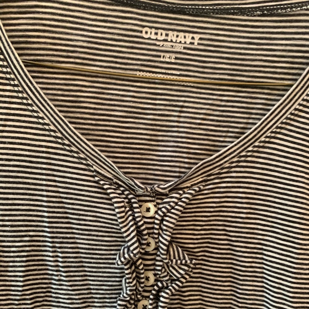 Old Navy L black thin stripped ivory ruffled shirt